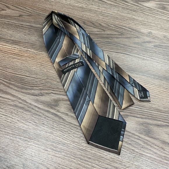 Kenneth Cole Grey, Brown & Ecru Stripe Silk Tie - Picture 2 of 4